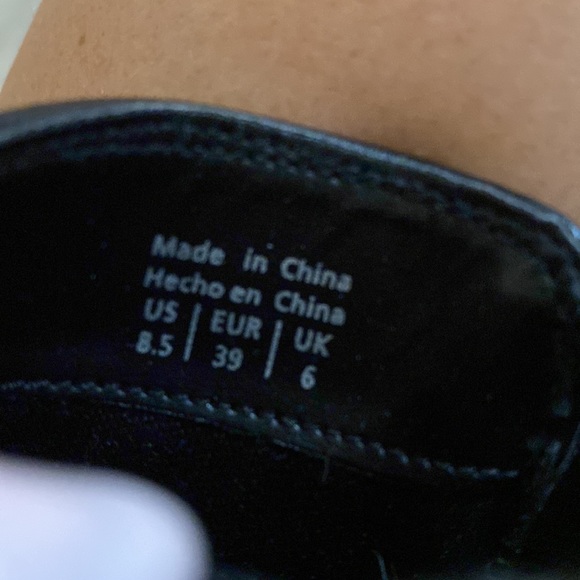 Black booties - Picture 2 of 3